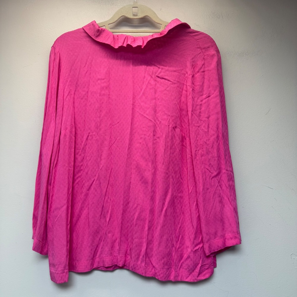 Crown & Ivy Tie Neck Blouse Womens Medium Pink New Textured Ruffle Long Sleeve